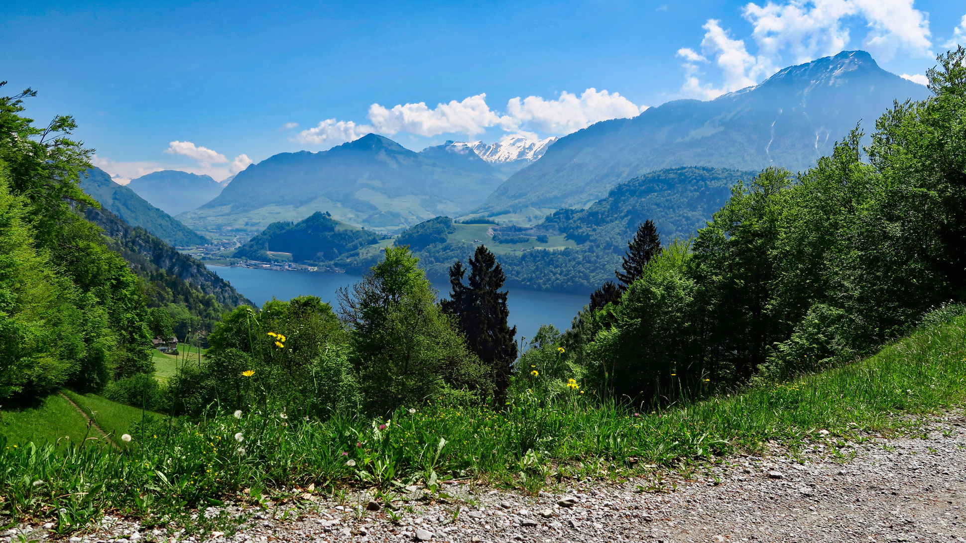 Wanderung von Hergiswil über den Renggpass